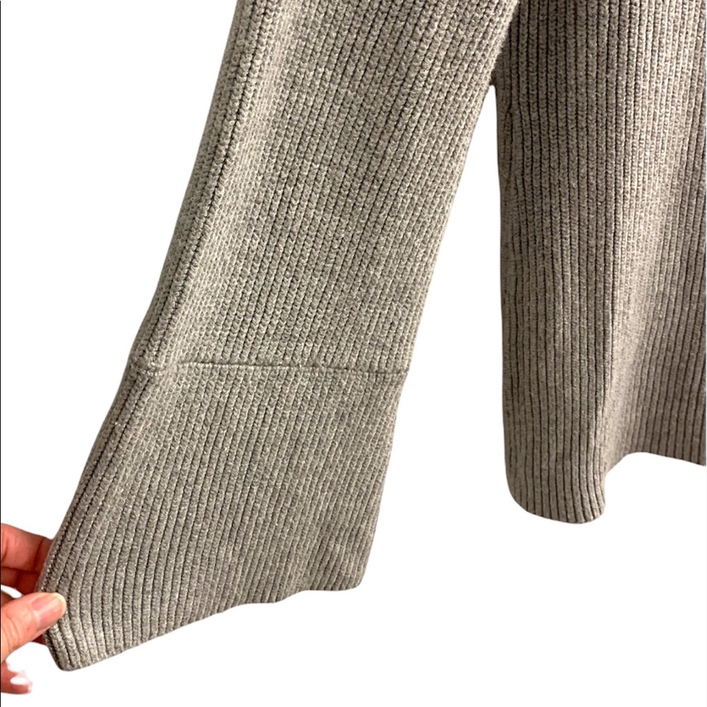 Evolution by Cyrus Cowl Neck Cropped Sweater | Gray | Womens Small - Picture 3 of 7